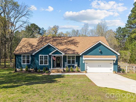 2nd image of 2202 Lannie Ln