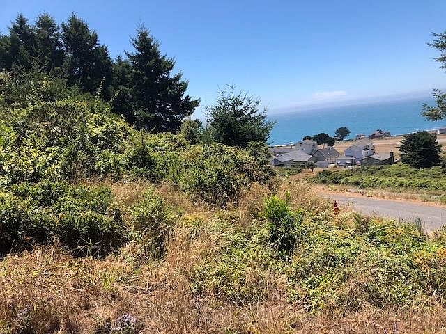 2nd image of 160 Du Luard Rd
