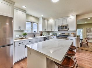 373 Reindollar Ave, Marina, CA