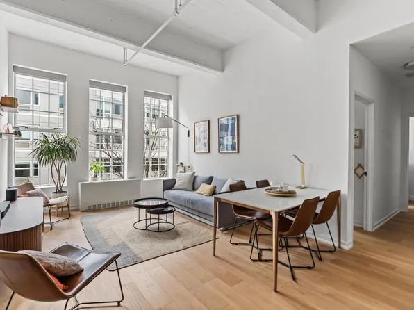 184 Kent Avenue image 1 of 13