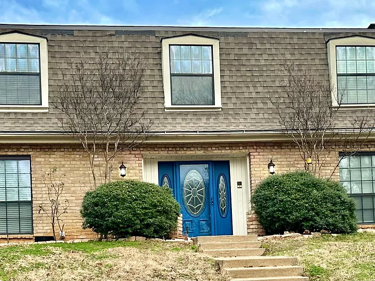 26 Lincolnshire Cir — Photo 1