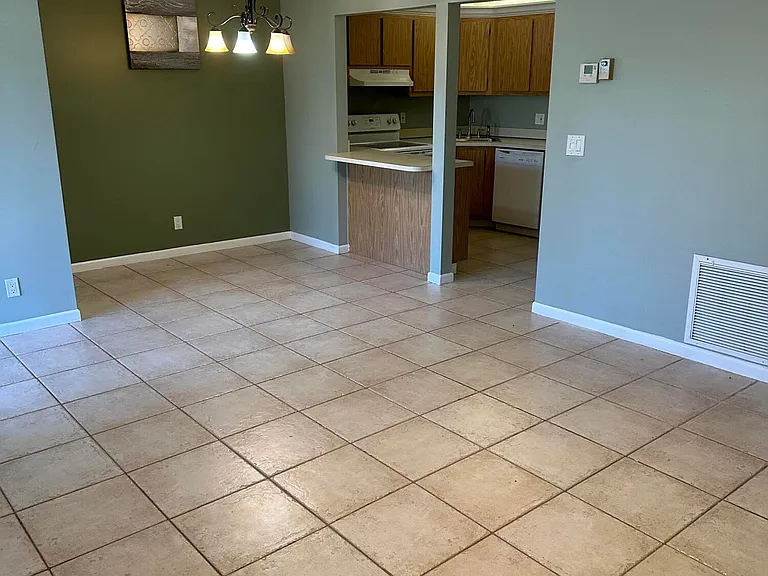 436 Pine Glen Ln #D-1 — Photo 3