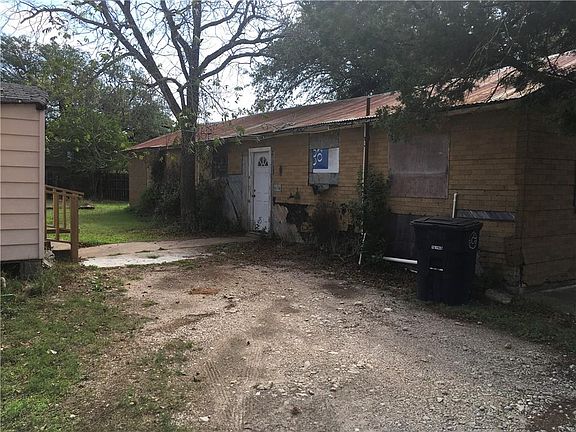4th image of 306 East Ave