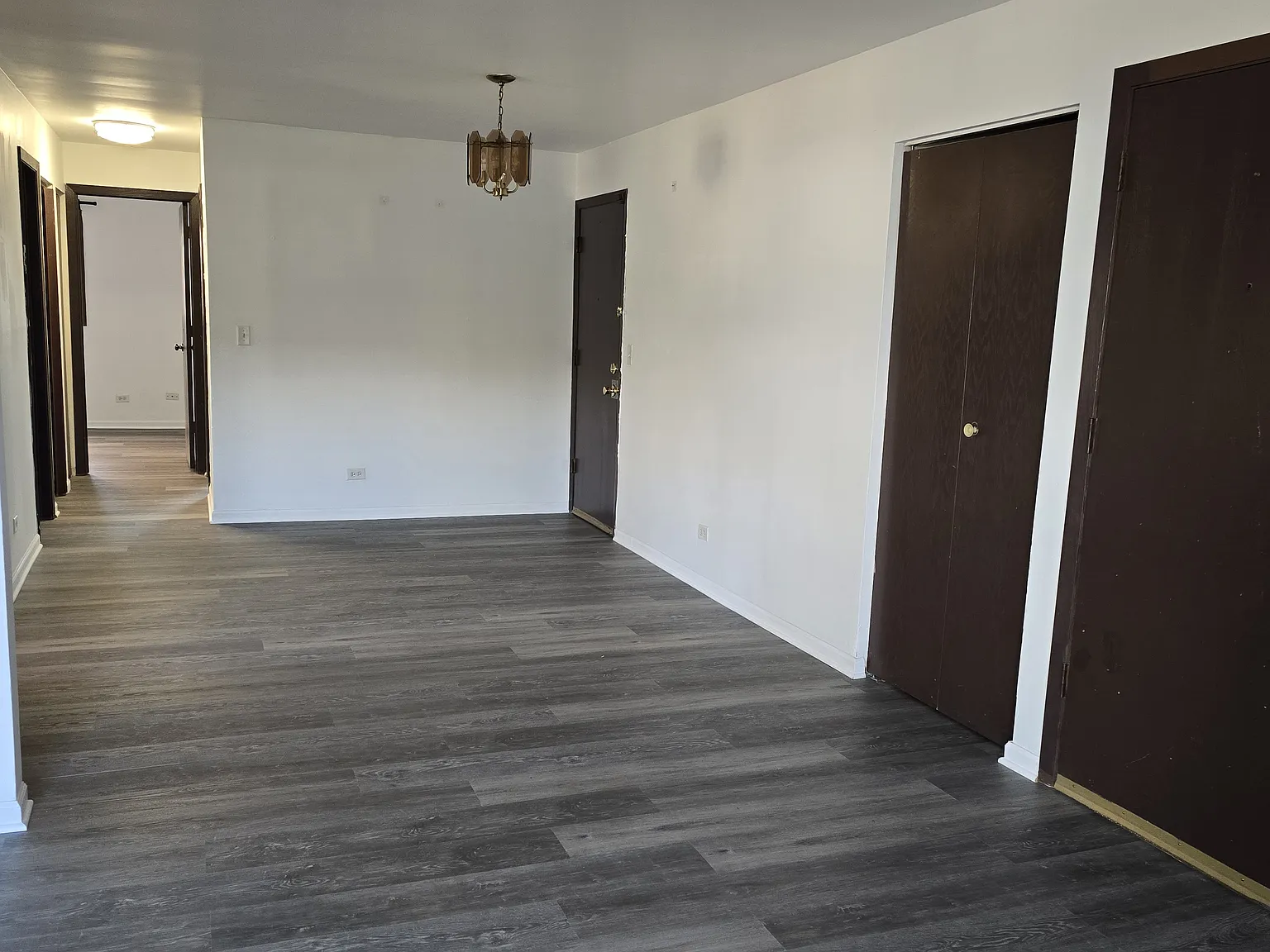 2 bed, 980 sqft, $1,700 — Photo 4