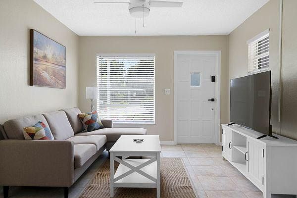 1st image of 2917 Averill Ave