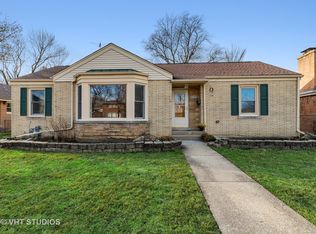 8242 Kostner Ave, Skokie, IL