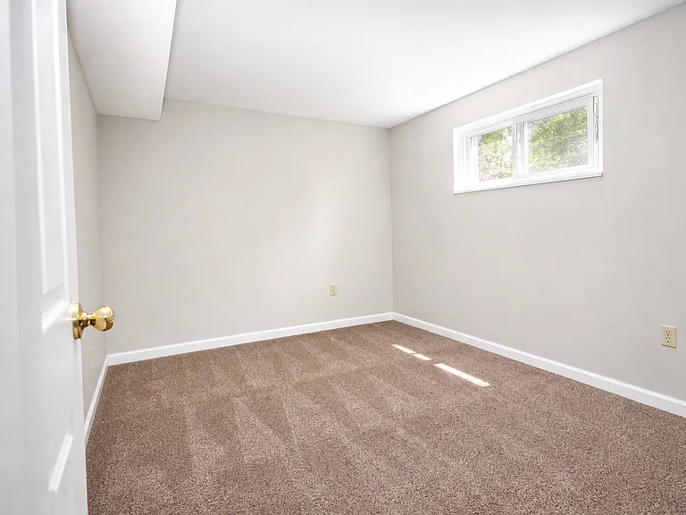 243 Moon Clinton Rd — Photo 8