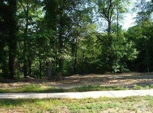 1979 Hidden Pines Trl, Stevensville, MI 49127