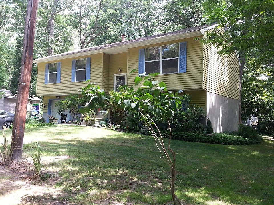 2nd image of 634 Beech Ave