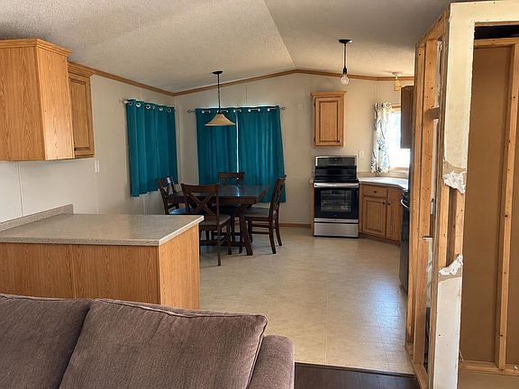 4th image of 43201 Lougheed Hwy #41