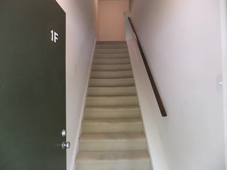 Oakwood Ter — Photo 2