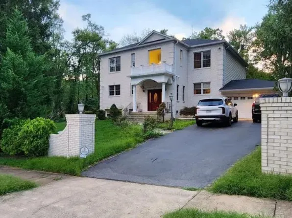 1310 Forestwood Dr, Mc Lean, VA 22101