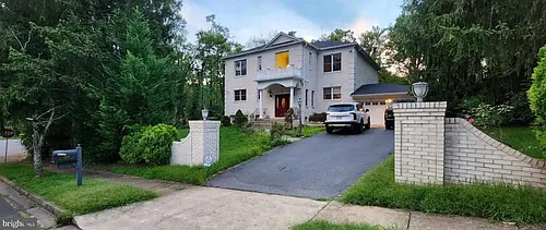 1310 Forestwood Dr Photo 1