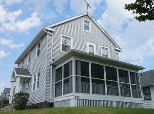 825 20th St SE, Cedar Rapids, IA 52403