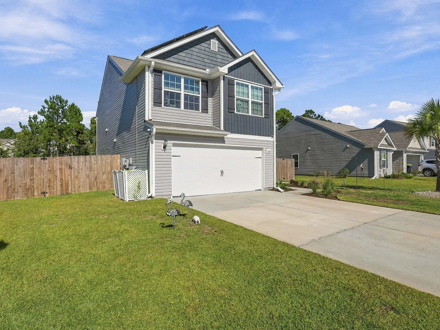 3 bed, 2.5 bath, 2236 sqft, $2,400 — Photo 2