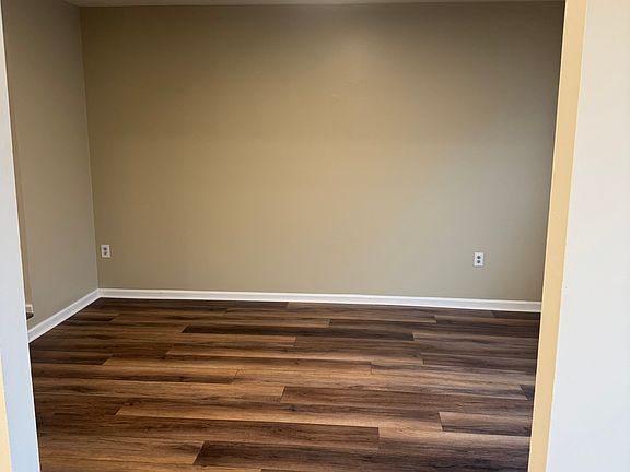 4th image of 9061 McRae Ct