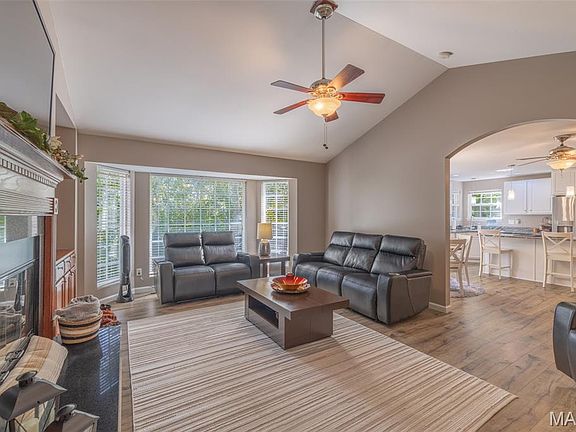 4th image of 10824 Mulberry Dr