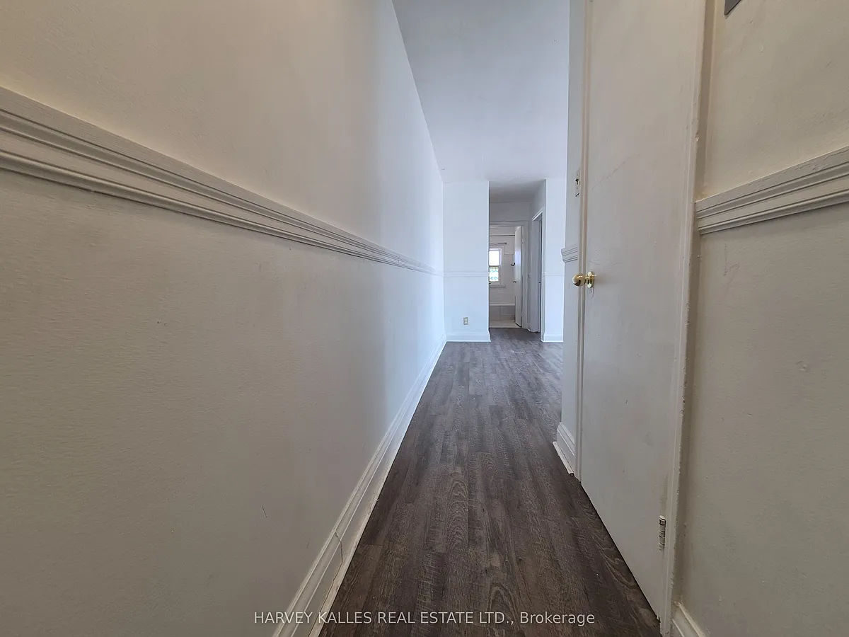 Building Photo - 330 Chisholm Ave #6