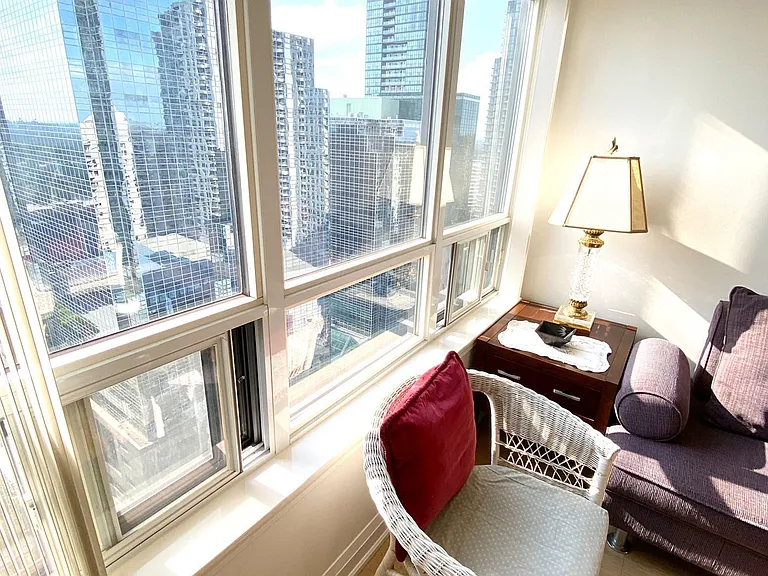 8 Hillcrest Ave #2101 — Photo 14