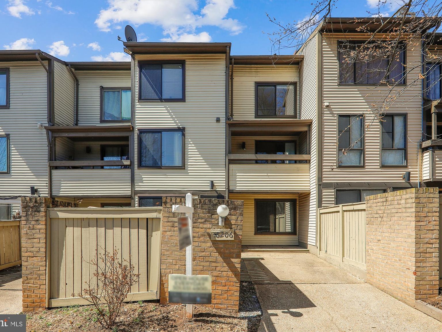 18206 Fifeshire Dr Montgomery Village Md 20886 Mls Mdmc749094 Zillow