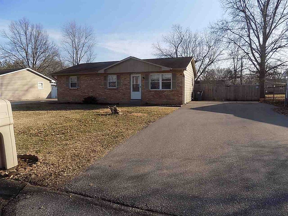 1st image of 7605 E Gum St