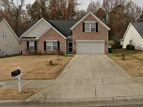 3417 Fairfax Woods Dr, Matthews, NC 28105