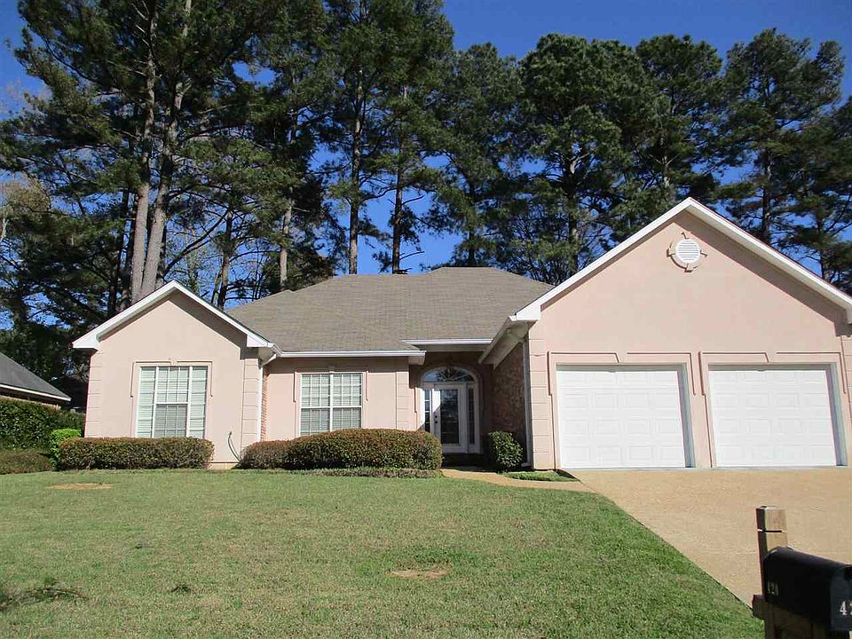 1st image of 141 Devereaux Dr