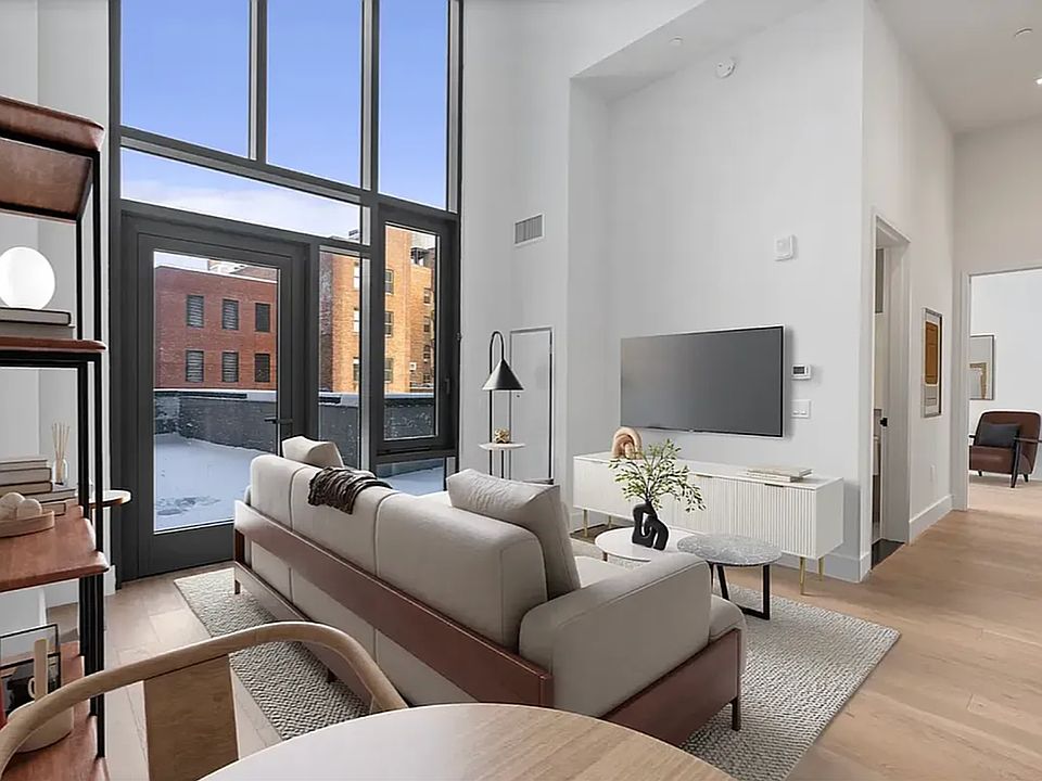 1st image of 92-27 160th St #324