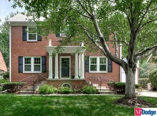 2711 N 53rd St, Omaha, NE 68104