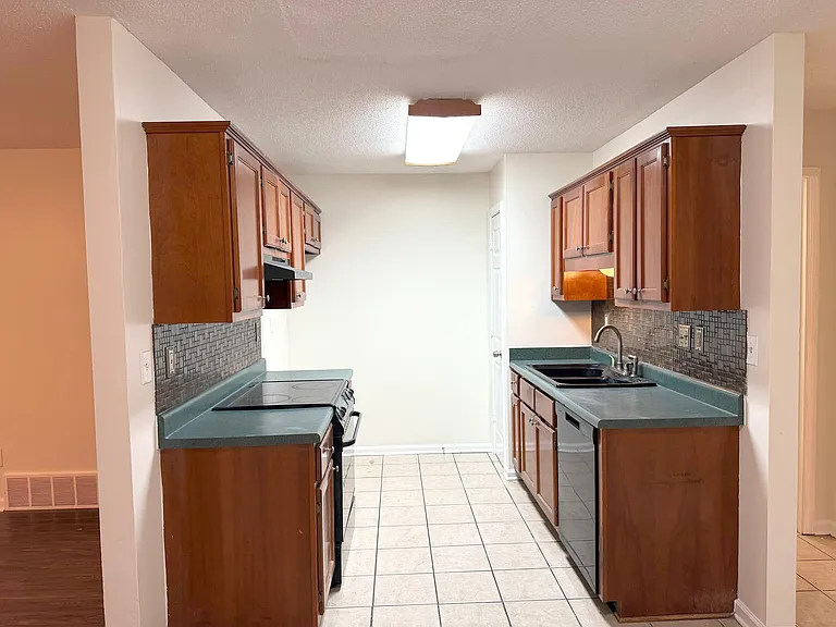 6797 The Willows Cv — Photo 5