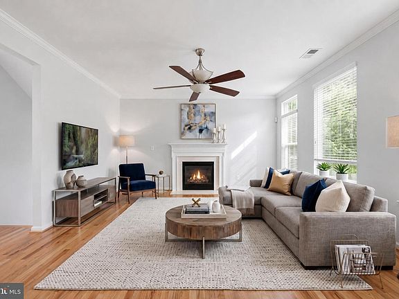 3rd image of 16804 Anchor Bend Cir