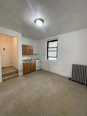 1st image of 2106 35th St APT 1D