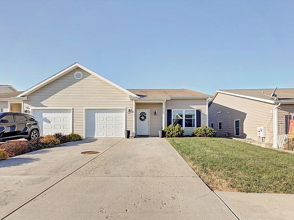 2nd image of 5765 W Daffodil Ct