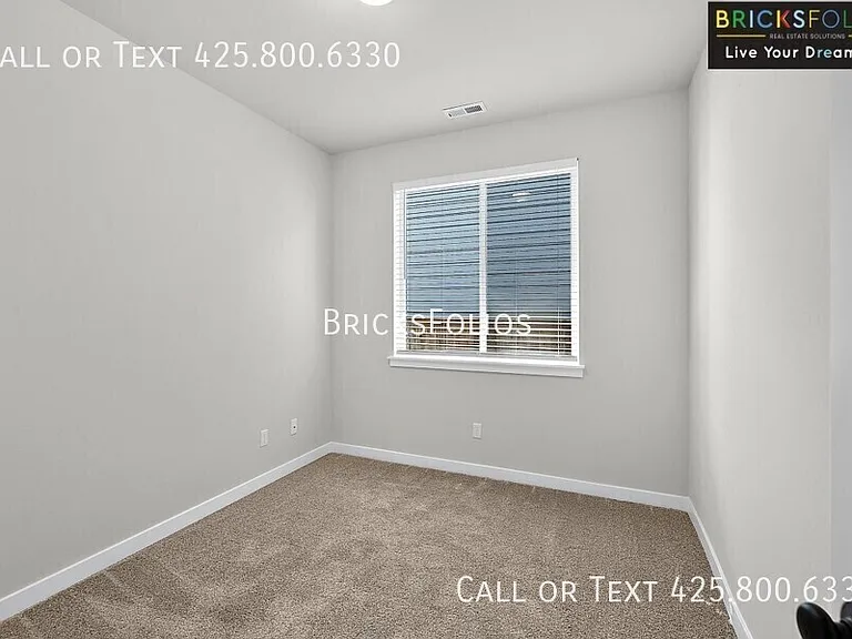 8340 52nd St NE — Photo 8