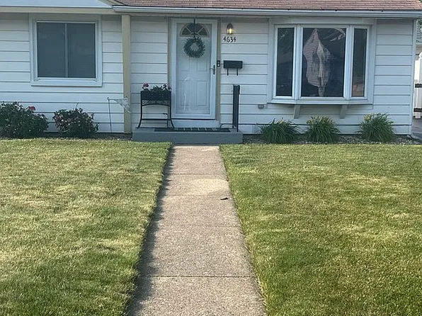 4634 W 88th Pl, Hometown, IL 60456