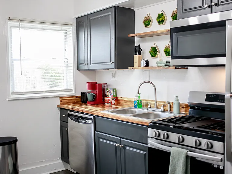 1324 Hillside Ave #B — Photo 14
