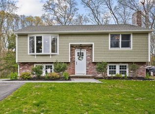 39 Hutchinson Rd, Attleboro, MA 02703
