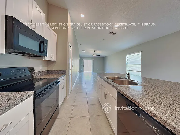 7112 Paradise Island Ct — Photo 6