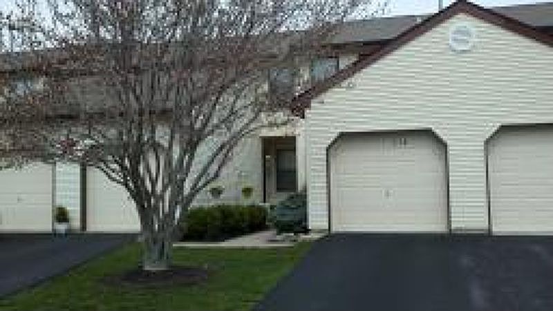 1st image of 219 Spruce Ct #219