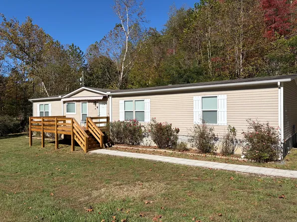 25 Banner Fork Rd, Wallins Creek, KY 40873