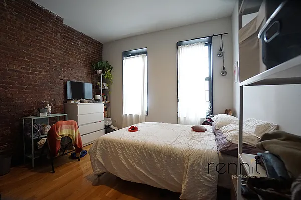 Rented by Rennit Inc. | media 12