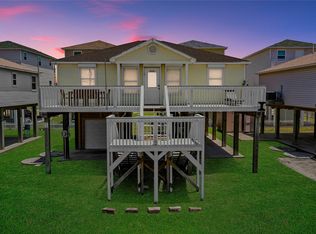 81 Santar Loop, Surfside Beach, TX 77541