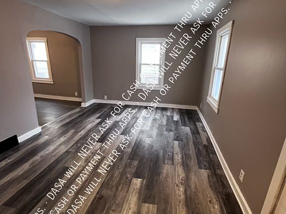 3rd image of 3501 Walnut Ave