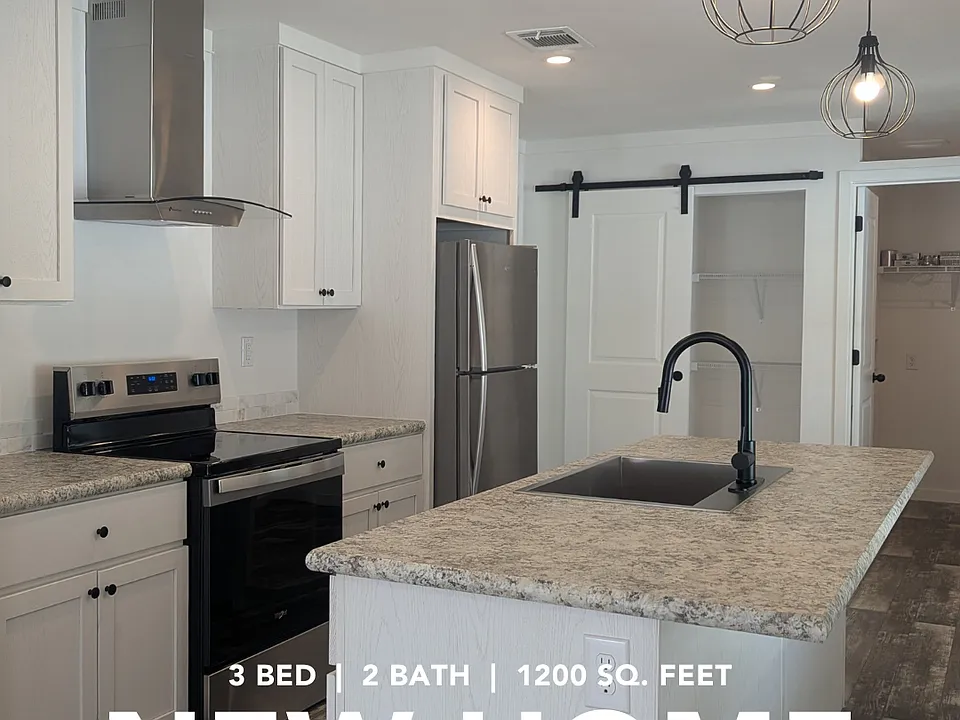127 Coral Crest Dr #160