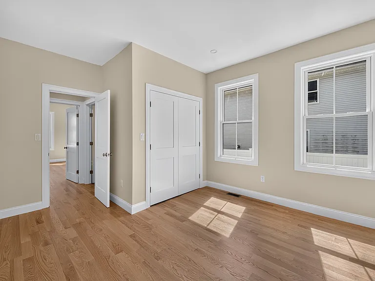 25 Richfield St #1 — Photo 12