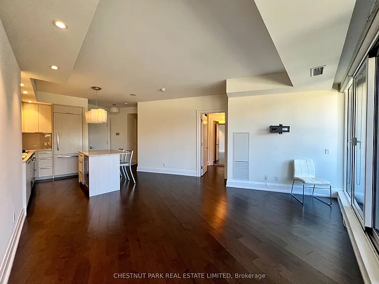 88 Davenport Rd #205 — Photo 10