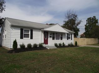 1 Almond Ave, Stratford, NJ 08084