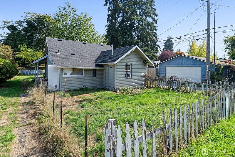 3rd image of 6608 E M Street
