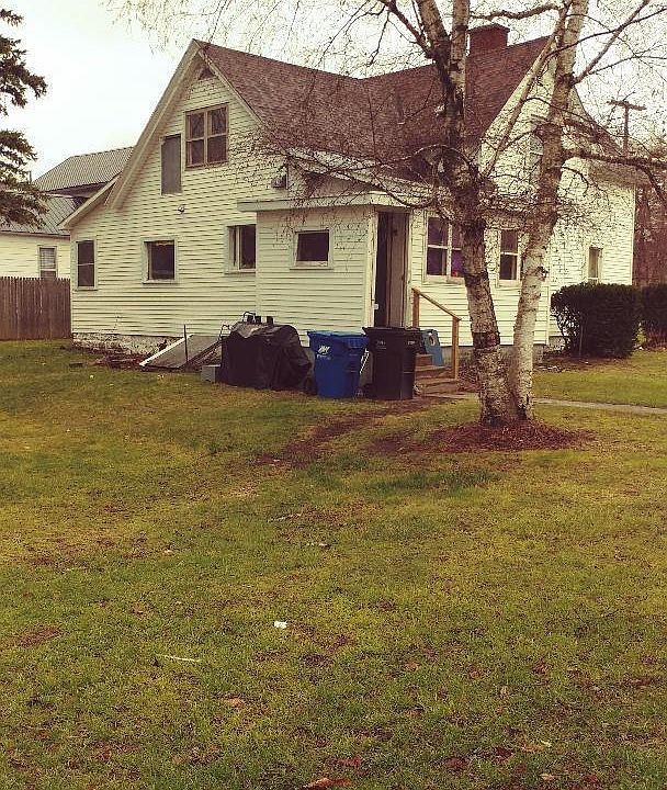 2nd image of 426 N Bridge St