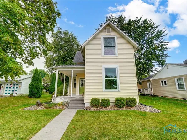 211 E Perrin Ave, Mc Comb, OH 45858